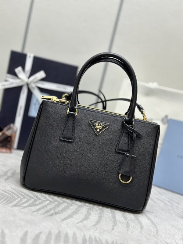 Prada  Galleria Black