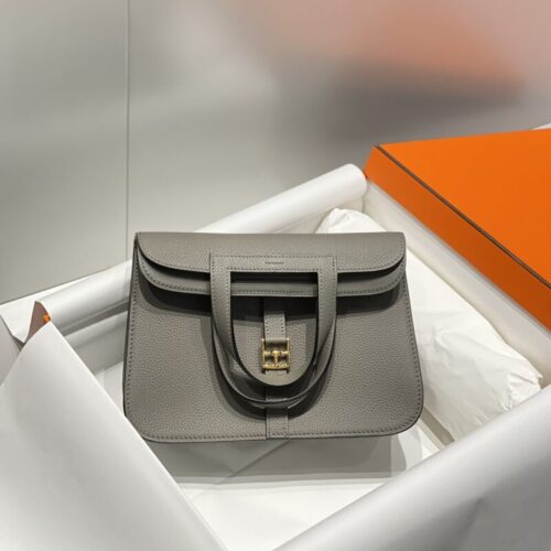 Hermes Halzan Cumulonimbus Gray