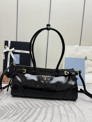Prada   Naplak Patent Black