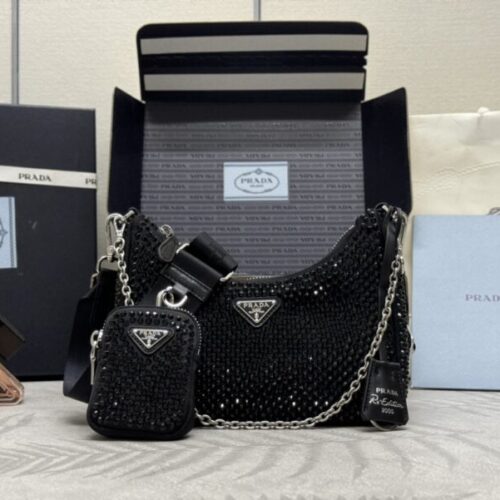 Prada  Re-Edition  2005 Diamond Black