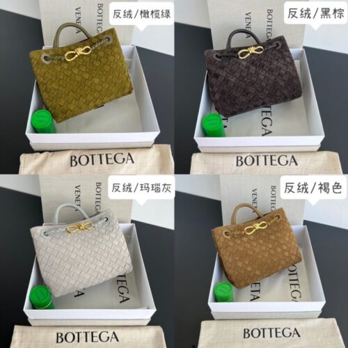 Bottega Veneta Andiamo Suede