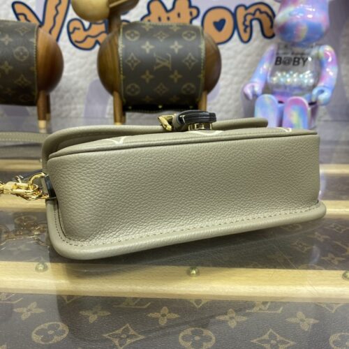 Alternative view of LV Nano Diane Beige