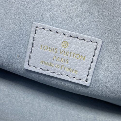 Alternative view of LV Nano Diane Blue