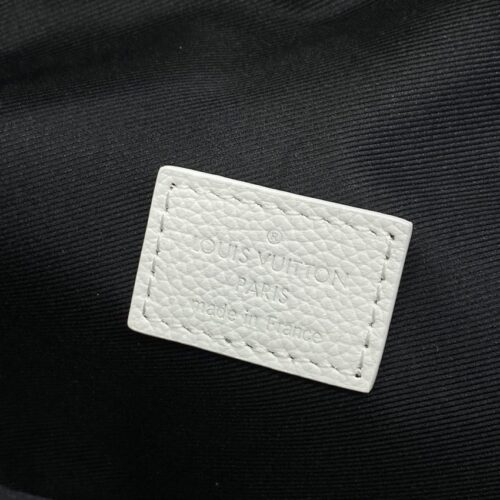 Alternative view of LV Bumbag Rush White