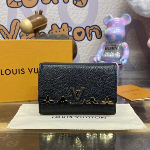 Loius Vuitton Capucines Compact Wallet