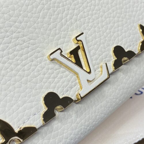 Alternative view of Loius Vuitton Capucines Compact Wallet White
