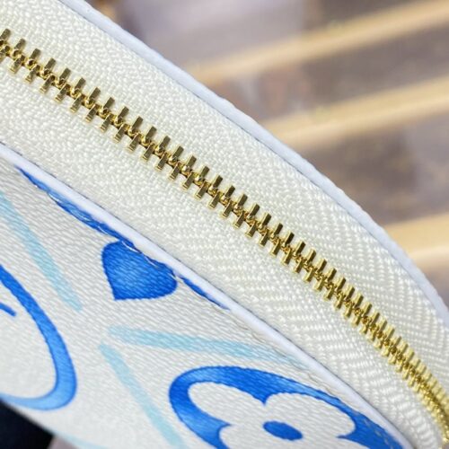 Alternative view of LV Pochette Cosmétique Blue