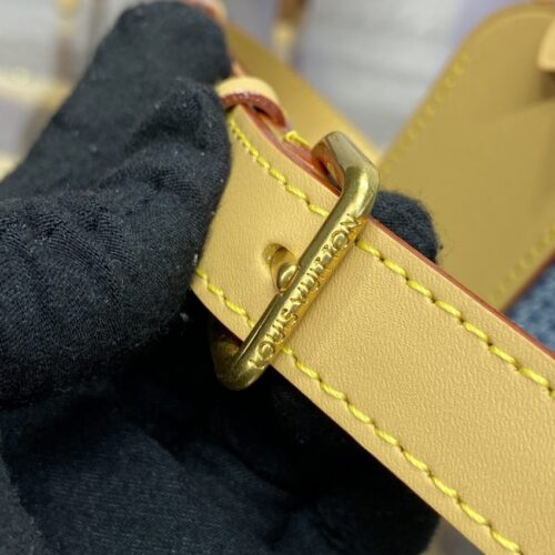 Alternative view of LV Speedy 18 Denim