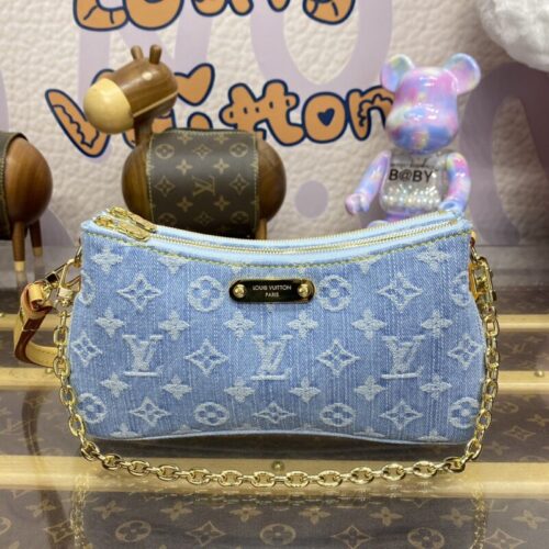 LV Liv Pochette