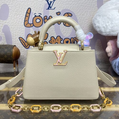 Loius Vuitton Capucines Beige