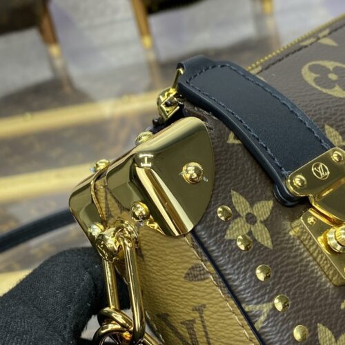 Alternative view of LV Slim Trunk Brown