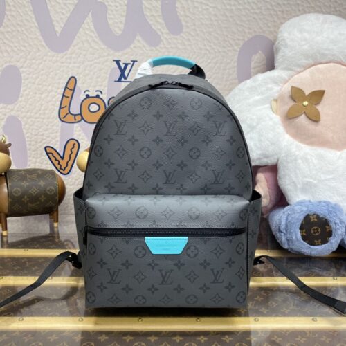 LV Discovery Backpack Grey