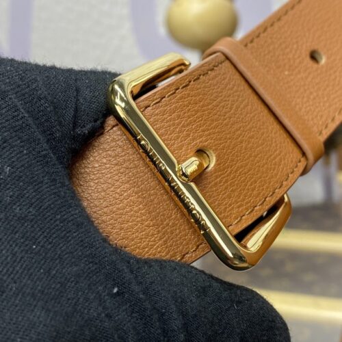 Alternative view of Loius Vuitton Capucines Brown Large