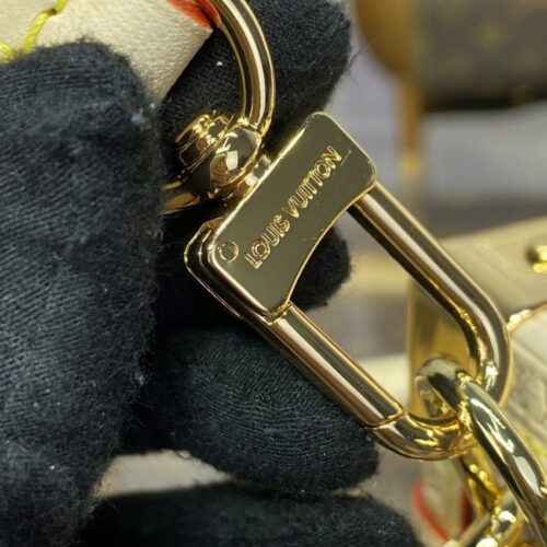 Alternative view of LV Side Trunk Canvas Beige