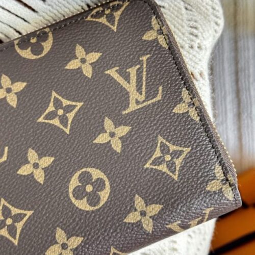 Alternative view of LV Zippy Wallet Brown
