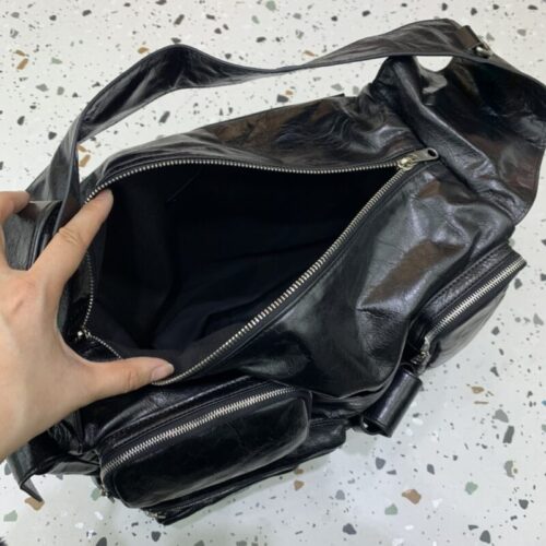 Alternative view of Balenciaga Superbusy Large Black