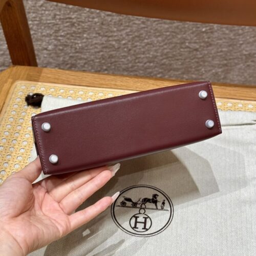 Alternative view of Hermes Kelly Rouge  Box Silver