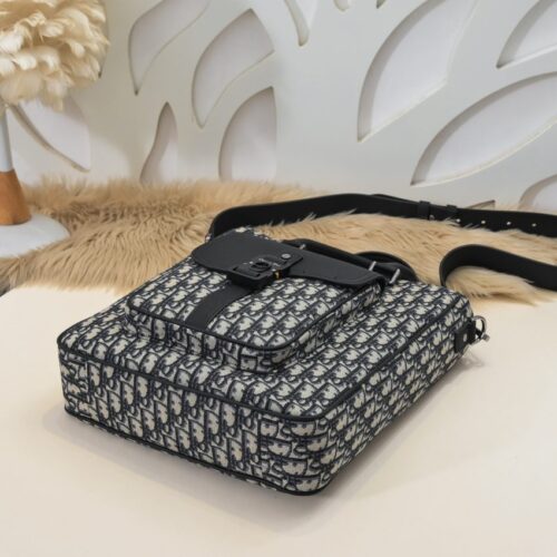 Alternative view of Dior Saddle Shopping Tote Oblique