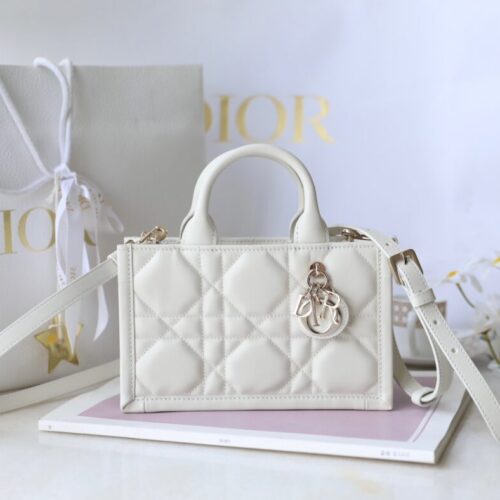 Dior Tote Book Mini White