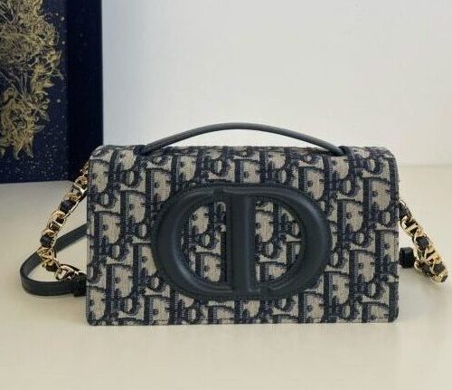 Dior Signature CD Square