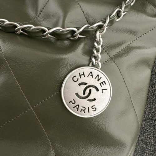 Alternative view of CHANEL 22 Medium Handbag Pink Greed