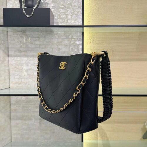 Alternative view of CHANEL 23A Hobo Bag